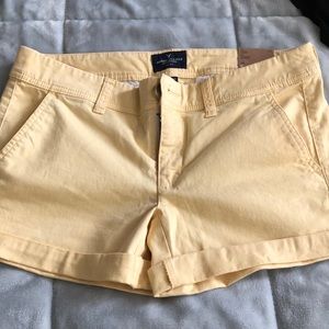 Midi low rise shorts